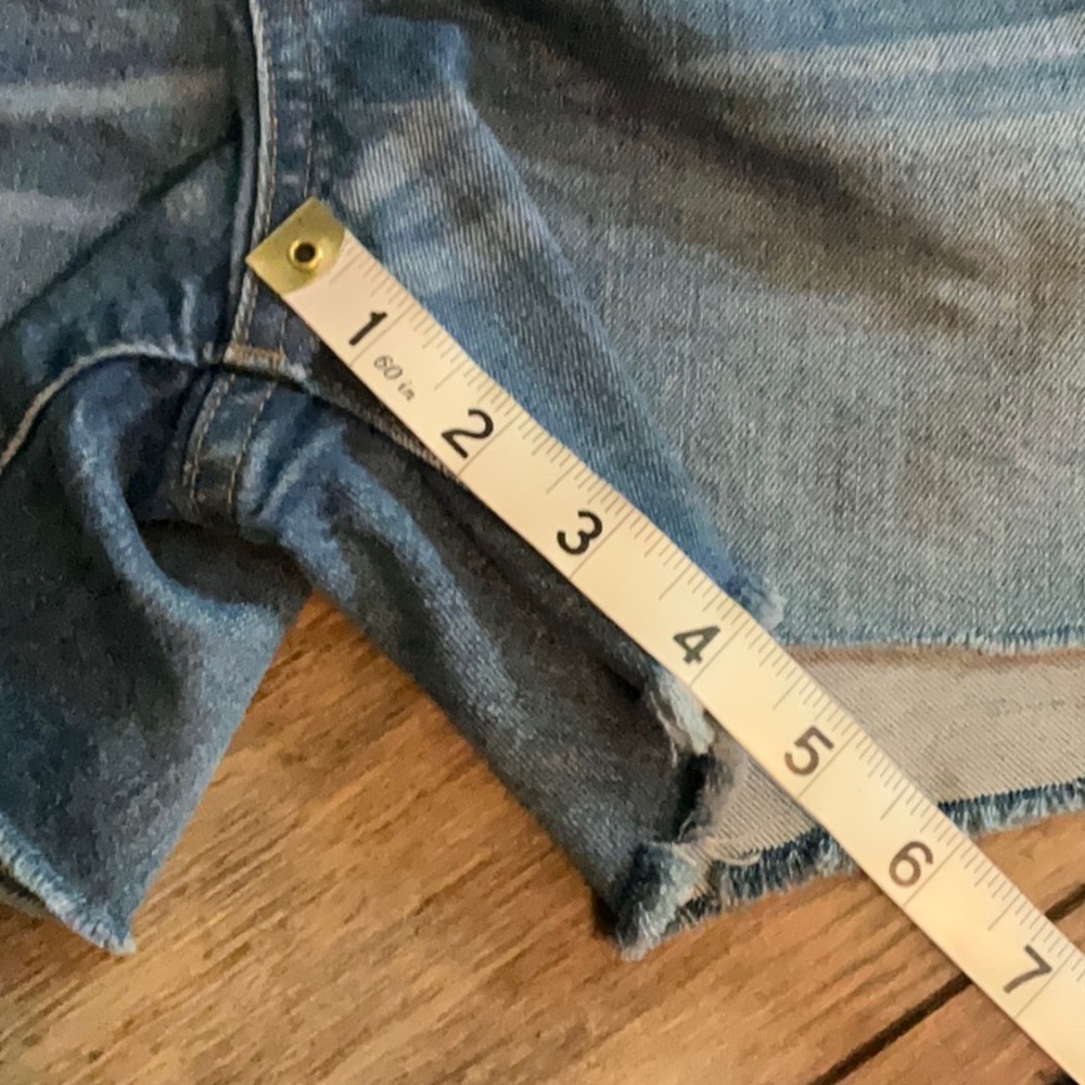Madewell Denim Button-Fly Women Shorts - Picture 4 of 7